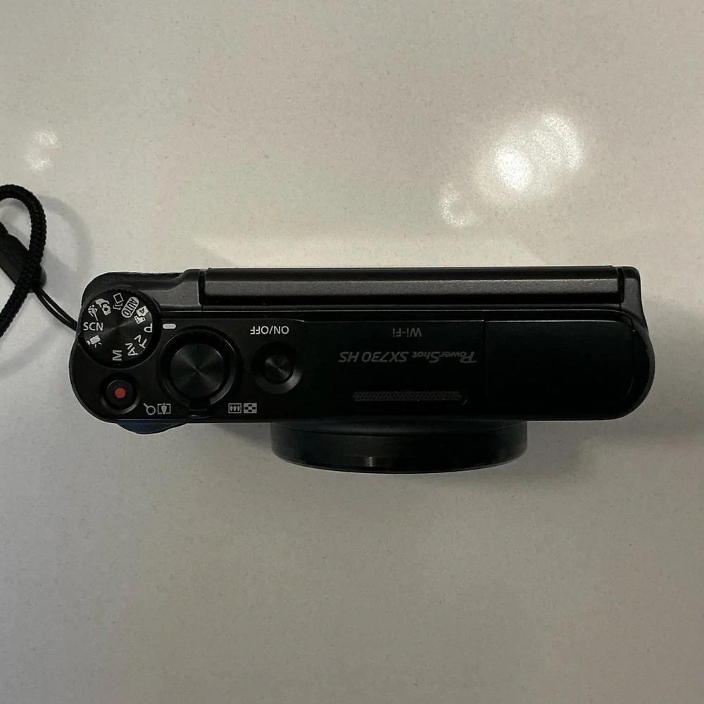 Canon Black Compact Camera with Charger